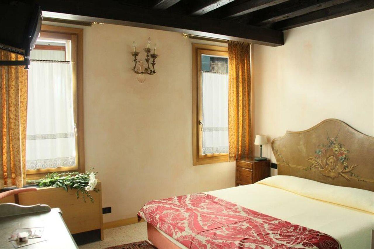 San Simeon Apartments Венеция Экстерьер фото