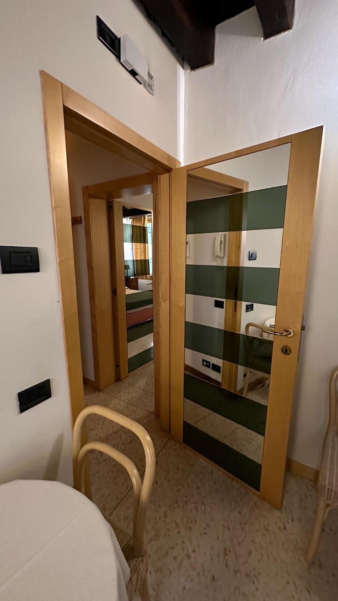 San Simeon Apartments Венеция Экстерьер фото