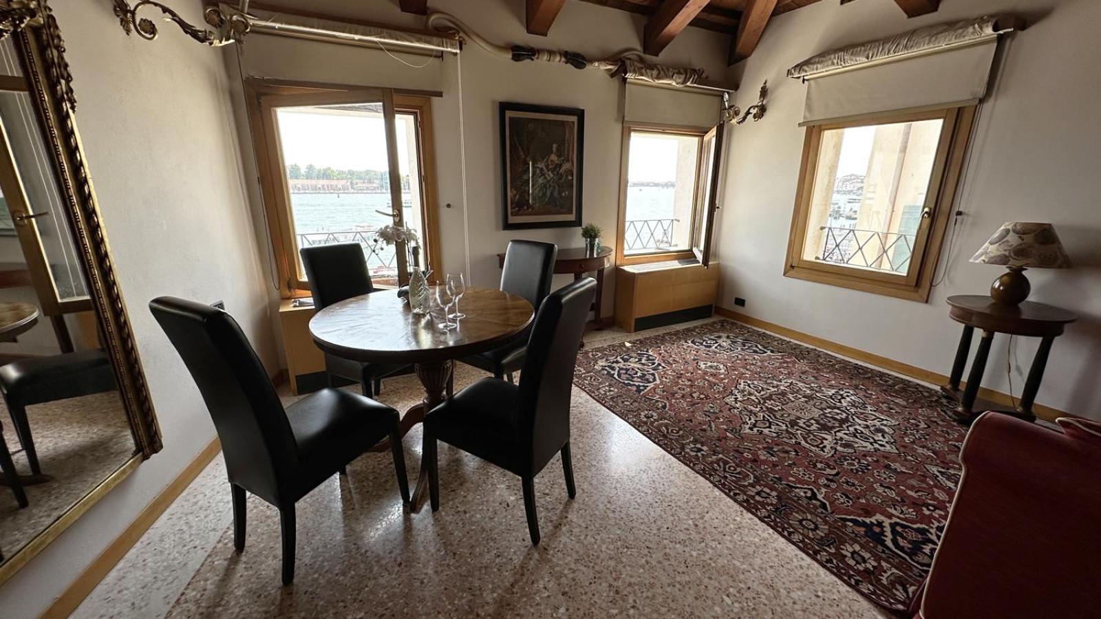 San Simeon Apartments Венеция Экстерьер фото