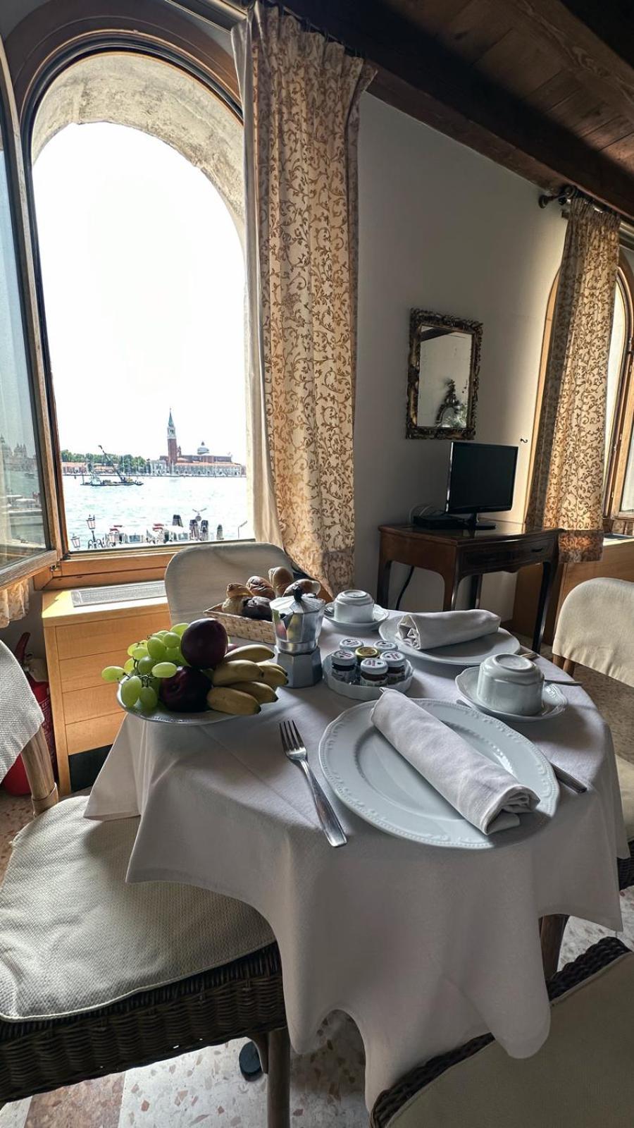 San Simeon Apartments Венеция Экстерьер фото
