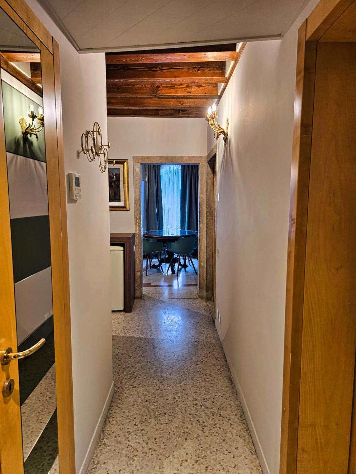 San Simeon Apartments Венеция Экстерьер фото