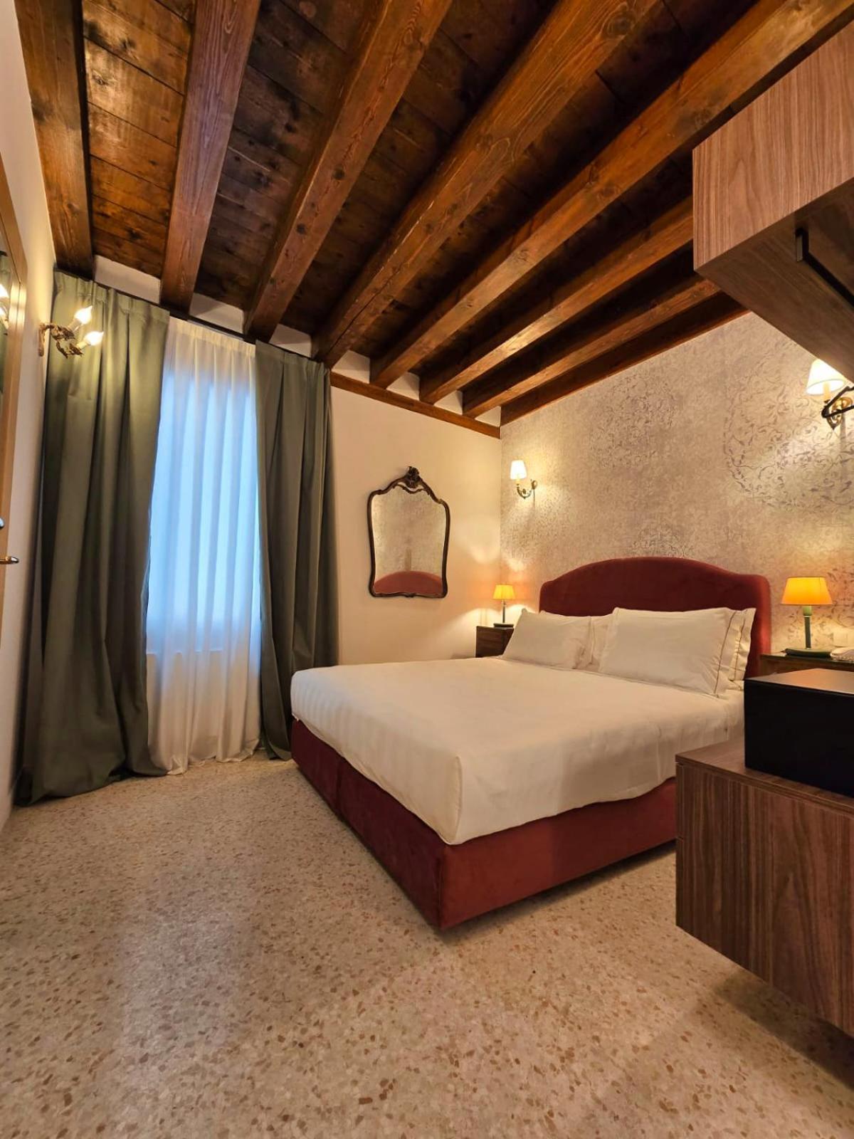 San Simeon Apartments Венеция Экстерьер фото